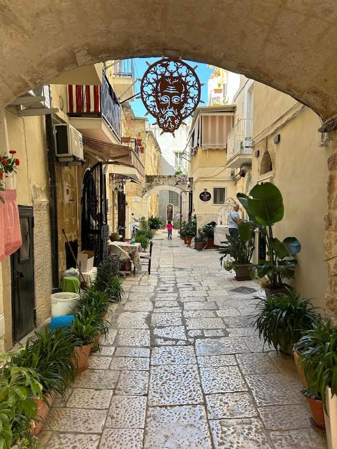 Al Rifugio Di Rosmy Apartment Bari Bagian luar foto
